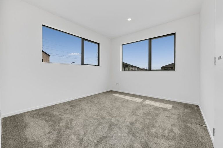 Photo of property in 27 Tannaghmore Drive, Flat Bush, 2019