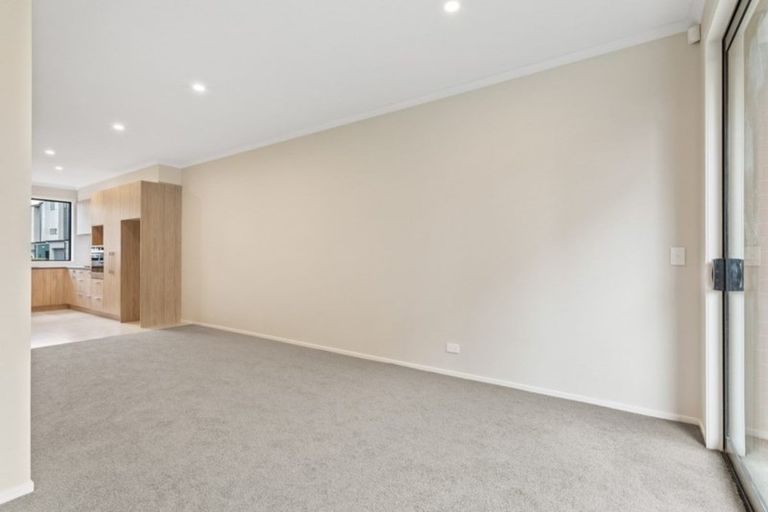 Photo of property in 2 Eyton Kay Road, Hobsonville, Auckland, 0616