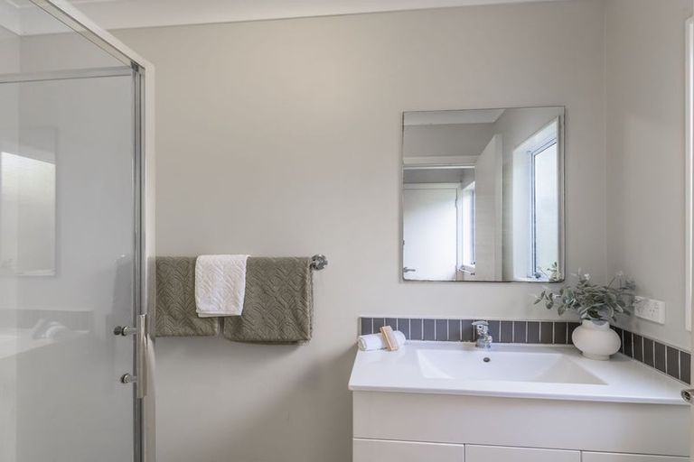 Photo of property in 84 Amohia Street, Paraparaumu, 5032