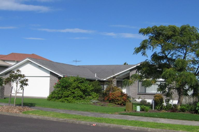Photo of property in 11 Woodgers Way, Somerville, Auckland, 2014