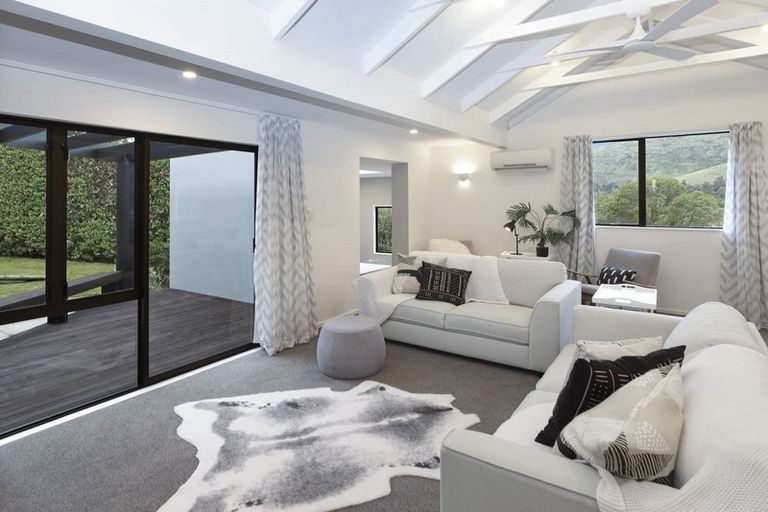 Photo of property in 14 Heathvale Place, Heathcote Valley, Christchurch, 8022