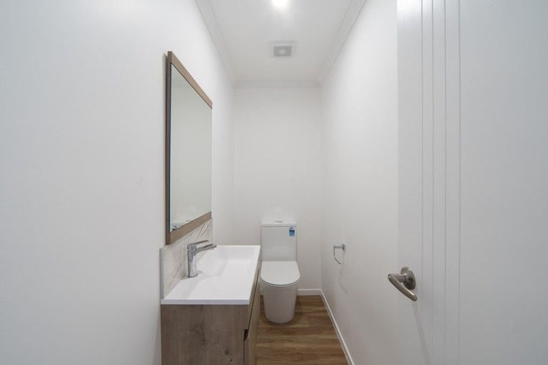 Photo of property in 2/4 Marama Street, Castor Bay, Auckland, 0620