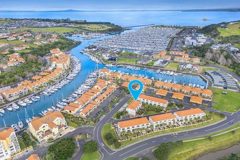Photo of property in 42 Waterside Crescent, Gulf Harbour, Whangaparaoa, 0930