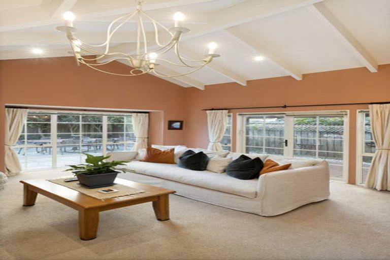 Photo of property in 42 Harvest Drive, Henderson, Auckland, 0612