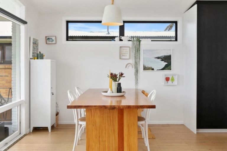 Photo of property in 35 Seaway Terrace, Otumoetai, Tauranga, 3110