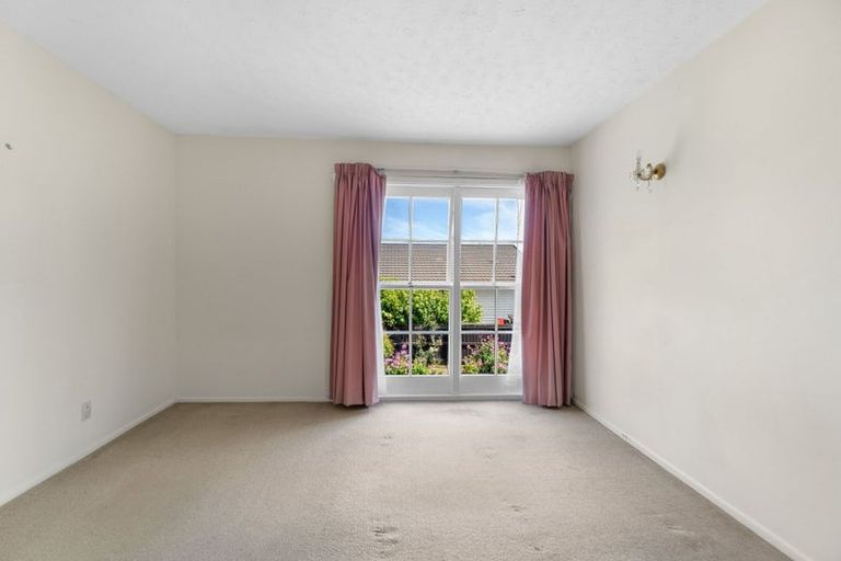 Photo of property in 1/50 Kilmarnock Street, Riccarton, Christchurch, 8011