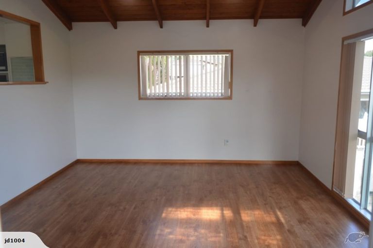 Photo of property in 296 Royal Road, Massey, Auckland, 0614