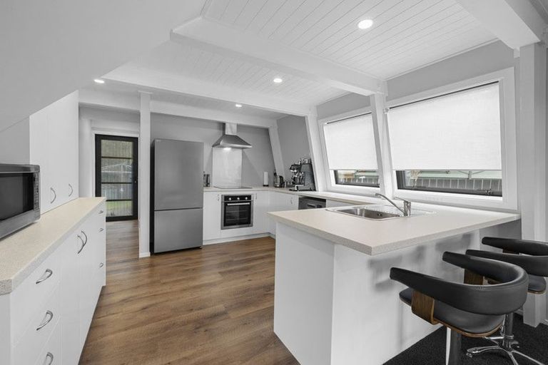 Photo of property in 87 Cumberland Street, Welbourn, New Plymouth, 4312