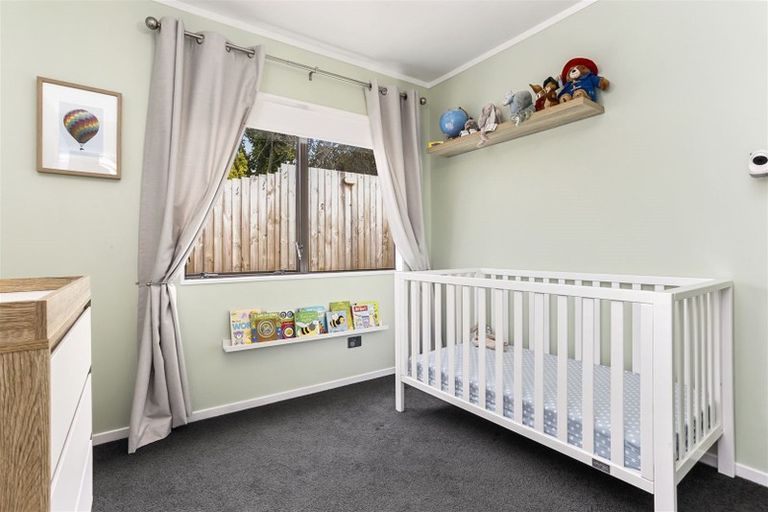 Photo of property in 1/38 Woodside Avenue, Northcote, Auckland, 0627