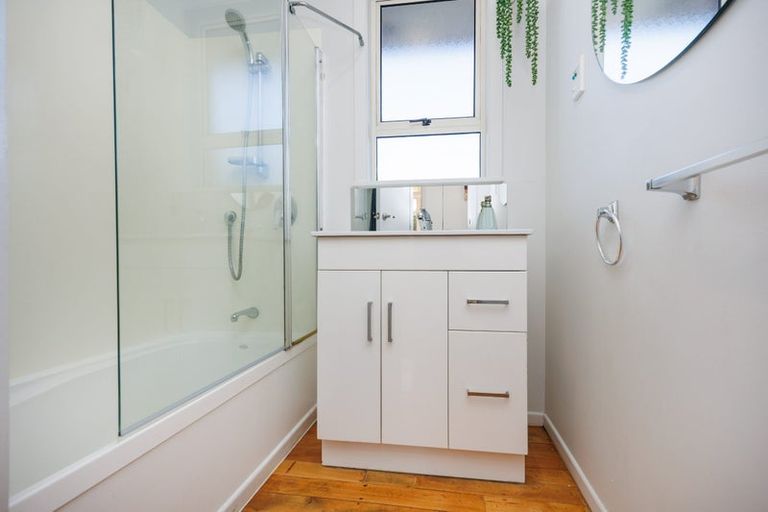 Photo of property in 10 Slacks Road, Awapuni, Palmerston North, 4412
