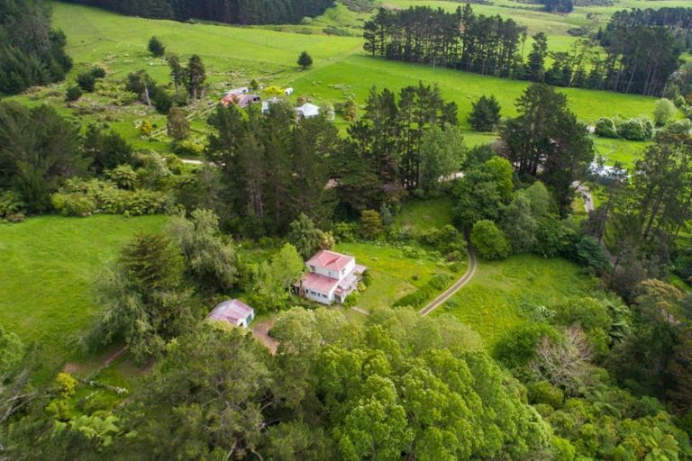 Photo of property in 431 Scotts Road, Linton, Palmerston North, 4472