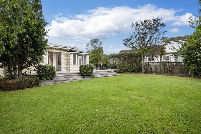 Photo of property in 1/21 Belmont Terrace, Milford, Auckland, 0620