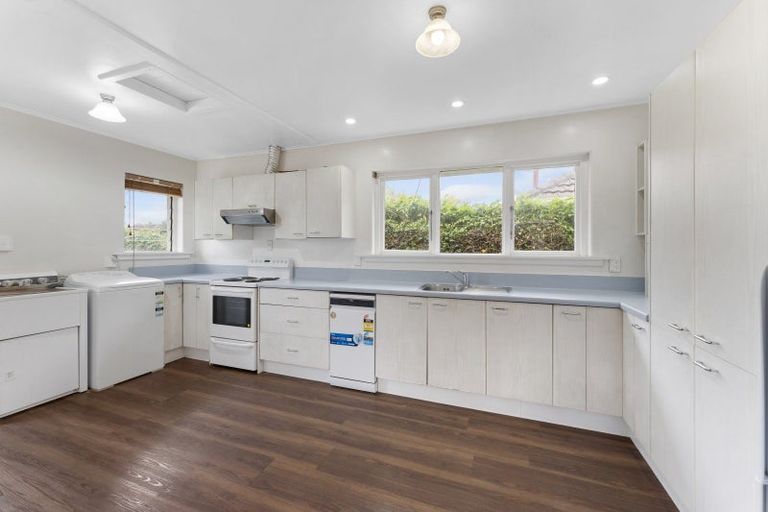 Photo of property in 39 Acacia Avenue, Upper Riccarton, Christchurch, 8041