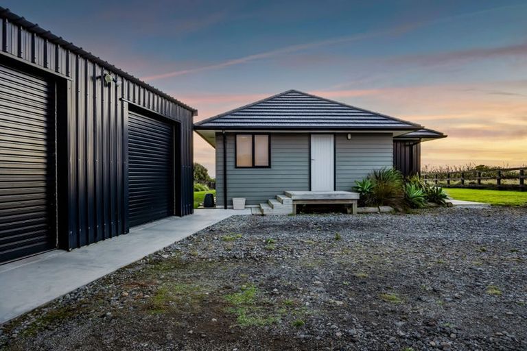 Photo of property in 288 Tai Road, Opunake, 4681