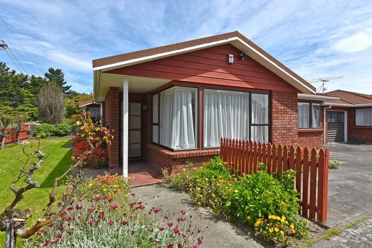 Photo of property in 3a Henry Street, Ebdentown, Upper Hutt, 5018