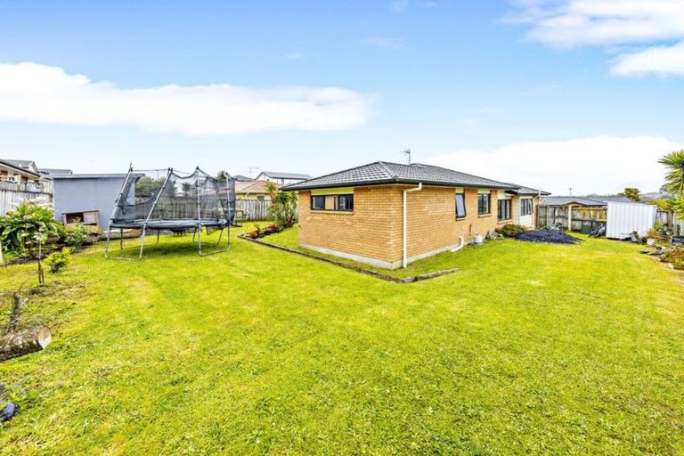 Photo of property in 62 Waimahia Avenue, Weymouth, Auckland, 2103