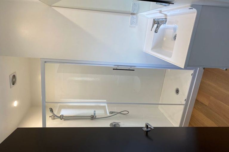 Photo of property in 19 Kingfisher Crescent, Albert Town, Wanaka, 9305