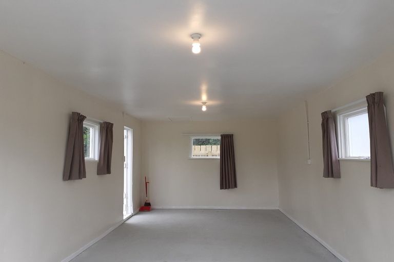 Photo of property in 289 Riverhead Road, Riverhead, Kumeu, 0892