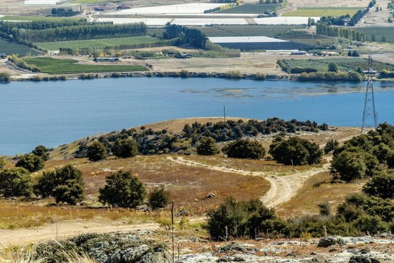 Photo of property in 191 Lakefront Terrace, Northburn, Cromwell, 9383