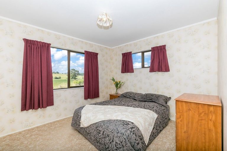 Photo of property in 32 Foster Road, Temple View, Hamilton, 3218