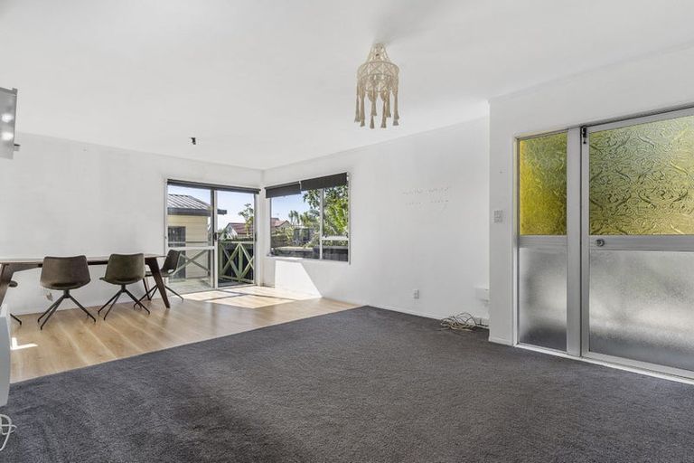 Photo of property in 6b Rawhiti Road, Manly, Whangaparaoa, 0930
