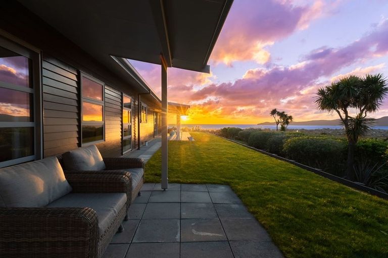 Photo of property in 5 Ocean Vista Lane, Paraparaumu, 5032