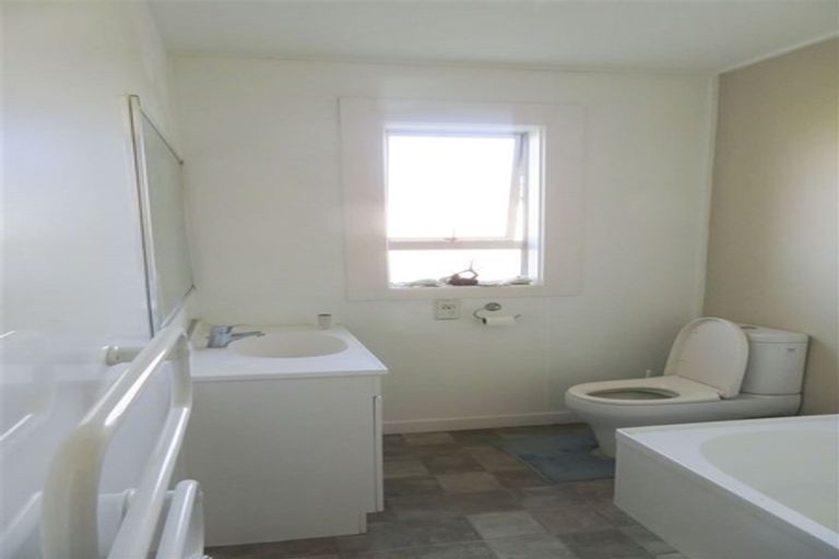 Photo of property in 9 Lock Street, Gore, 9710