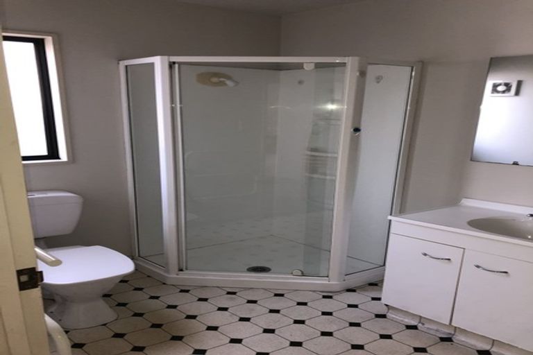 Photo of property in 114 Clarence Street, Riccarton, Christchurch, 8011