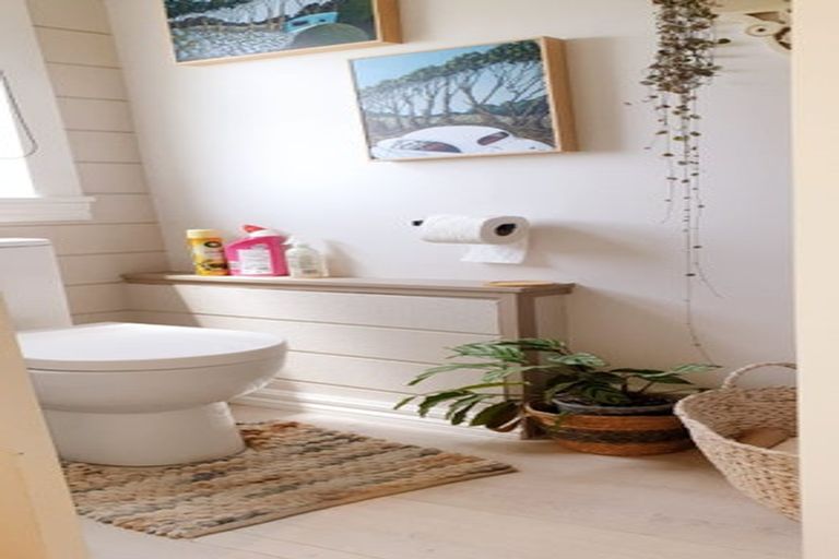 Photo of property in 14 Maning Street, Kohukohu, 0491