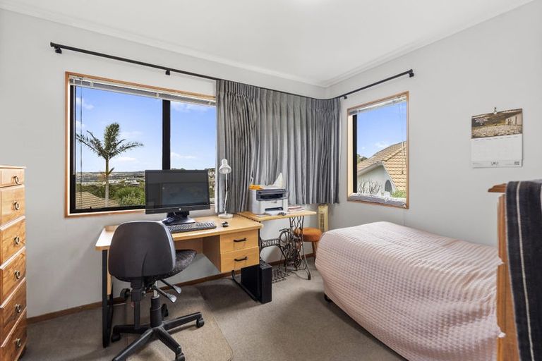 Photo of property in 1 Ascot Way, Orewa, 0931