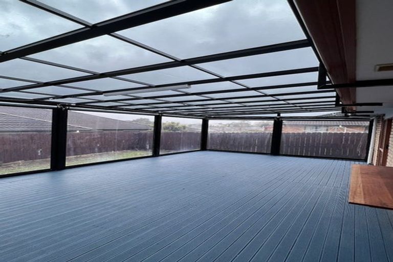 Photo of property in 67 Glenveagh Park Drive, Weymouth, Auckland, 2103