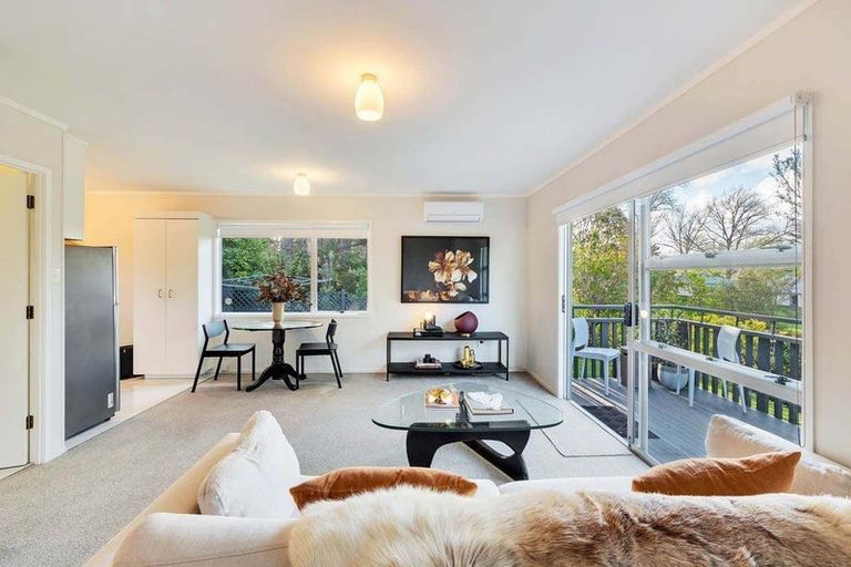 Photo of property in 2/7 Putney Place, Ranui, Auckland, 0612