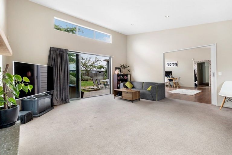 Photo of property in 27 Lochnagar Drive, Lake Hayes, Queenstown, 9304