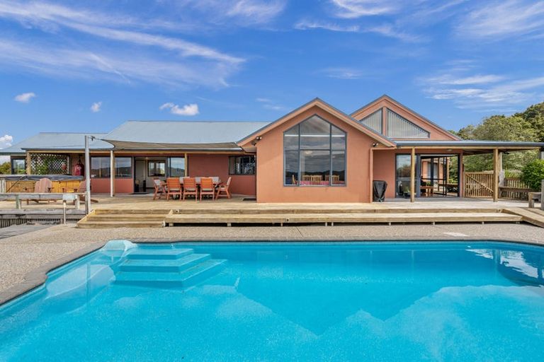 Photo of property in 30 Galliard Way, Kauri, 0185