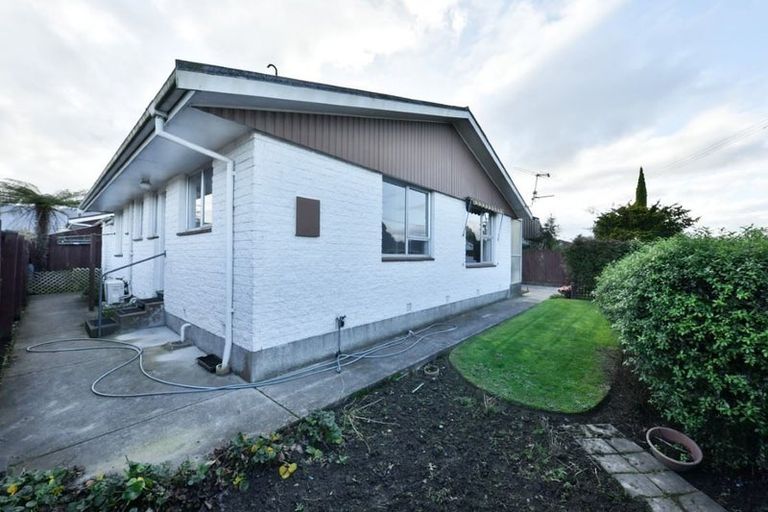 Photo of property in 1/363 Withells Road, Avonhead, Christchurch, 8042