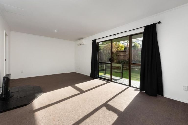 Photo of property in 13b Pokapu Place, Bethlehem, Tauranga, 3110