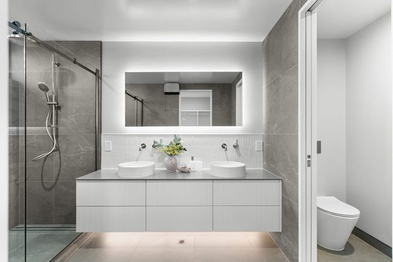 Photo of property in 4/42 Browns Road, St Albans, Christchurch, 8014