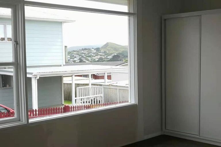 Photo of property in 43 Matatiro Street, Titahi Bay, Porirua, 5022