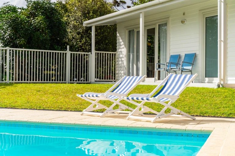 Photo of property in 92 Ritchie Road, Parua Bay, Whangarei, 0174