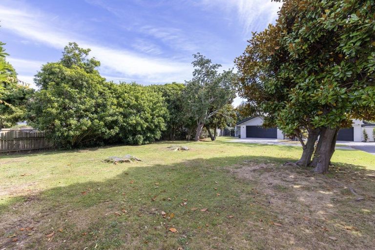 Photo of property in 14 Fiesta Grove, Raumati Beach, Paraparaumu, 5032