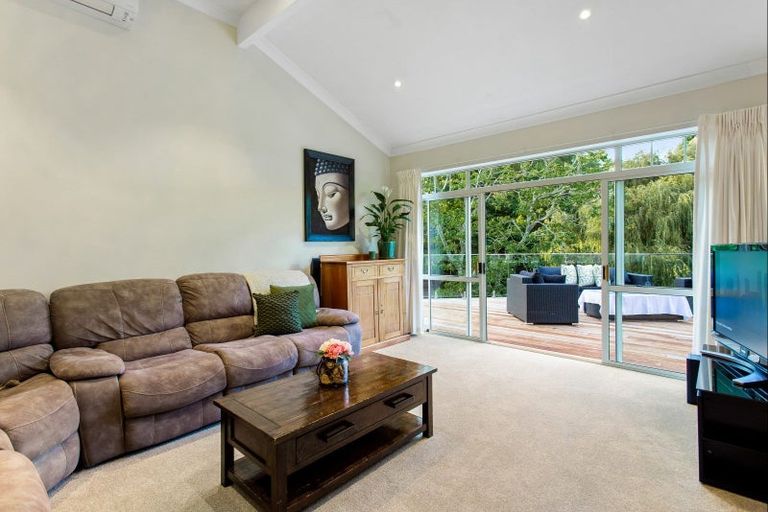 Photo of property in 26 Clifford Road, Pukekohe, 2678