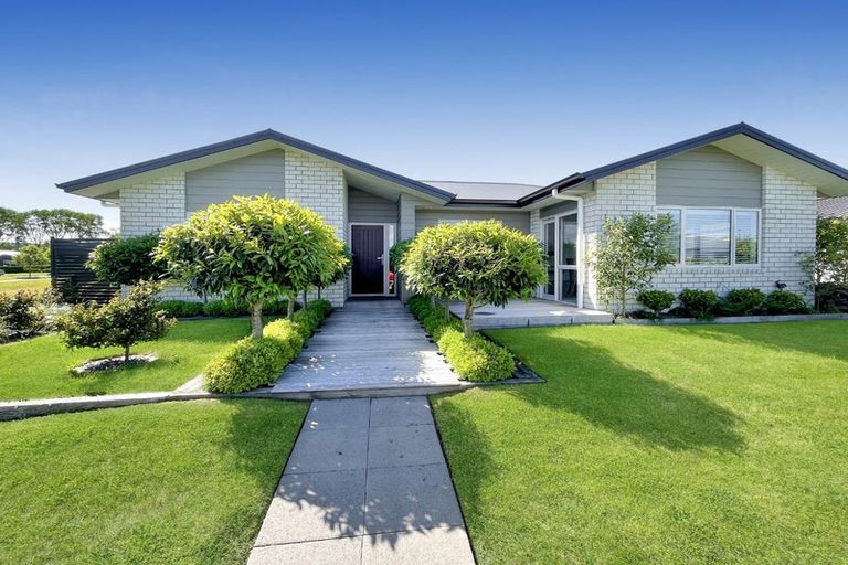 Photo of property in 8 Maison Way, Rangatira Park, Taupo, 3330