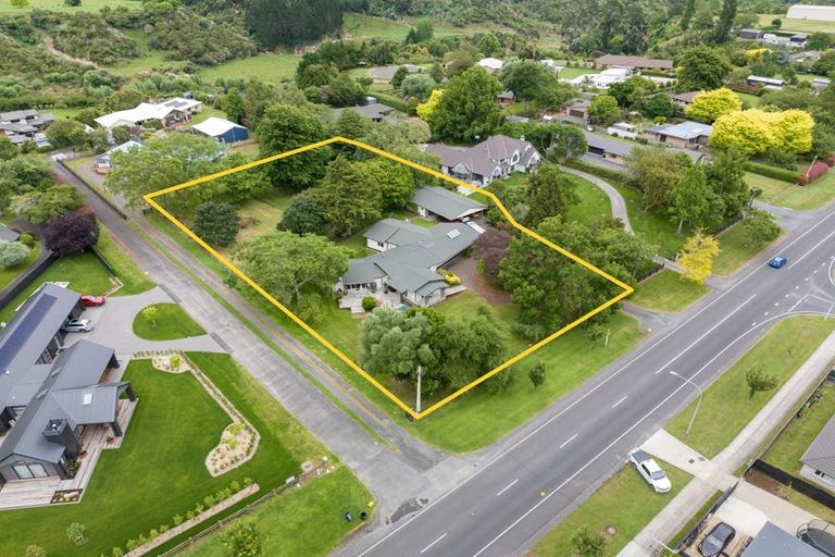 Photo of property in 206 Thornton Road, Cambridge, 3434