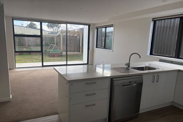 Photo of property in 21 Tireti Road, Titahi Bay, Porirua, 5022