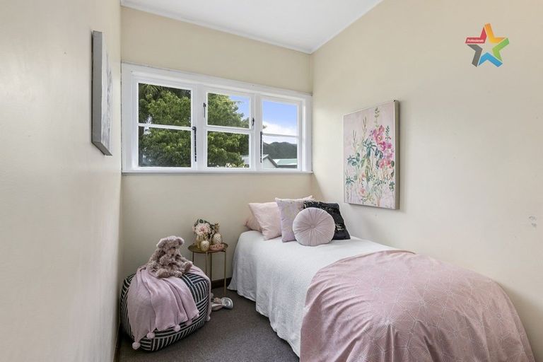 Photo of property in 70 Hall Crescent, Epuni, Lower Hutt, 5011