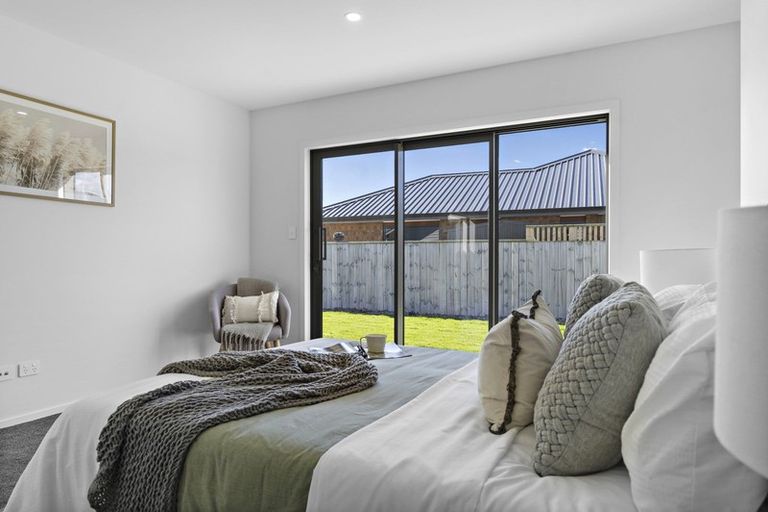 Photo of property in 18 Austin Reid Avenue, Carterton, 5713