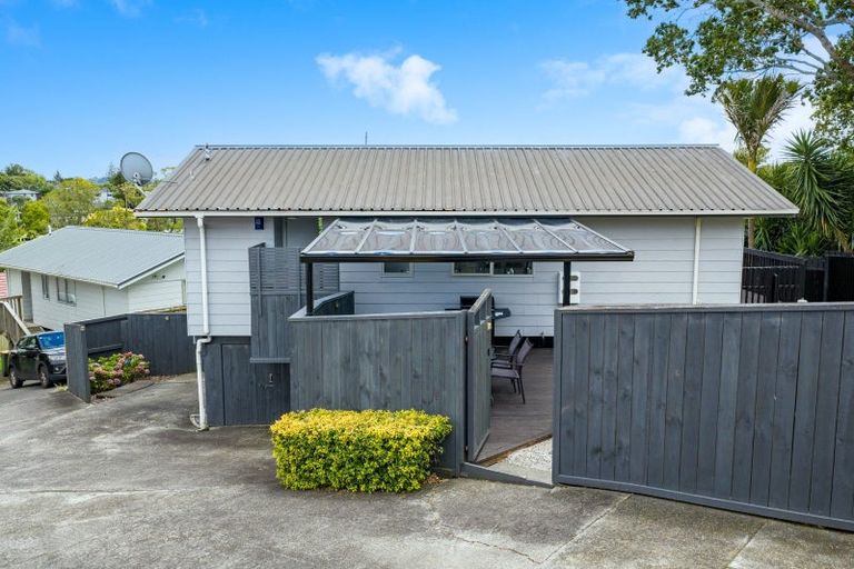Photo of property in 1/63 Rosier Road, Glen Eden, Auckland, 0602
