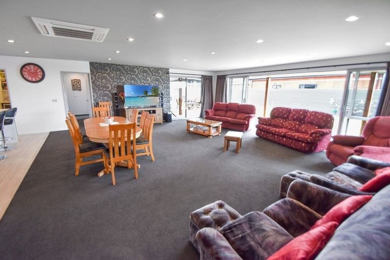 Photo of property in 10 Greenfield Place, Twizel, 7901