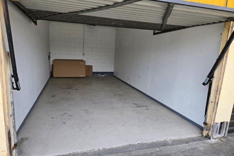 Photo of property in 2/72 Nursery Road, Phillipstown, Christchurch, 8011