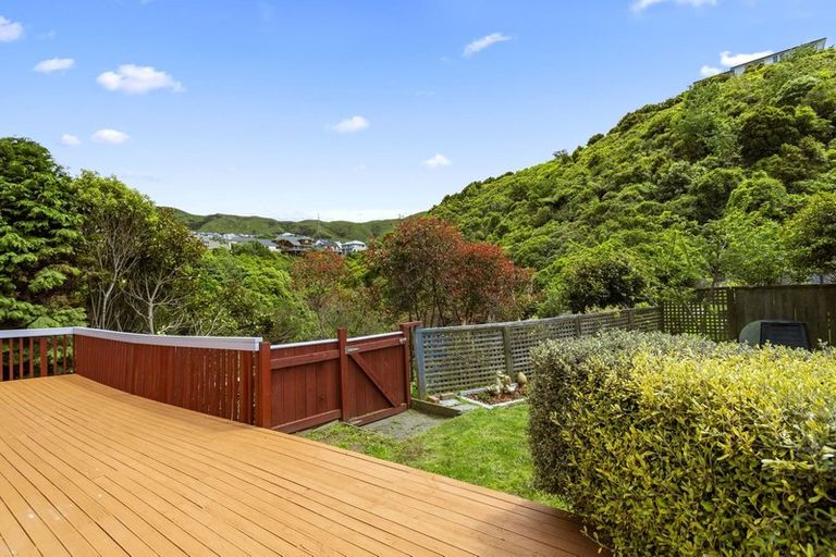 Photo of property in 106 Westchester Drive, Churton Park, Wellington, 6037